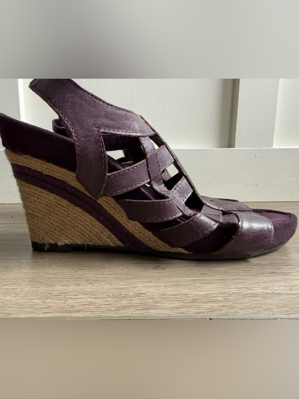 AEROSOLES Plum Leather Espadrille Wedge Sandals - Picture 2 of 8